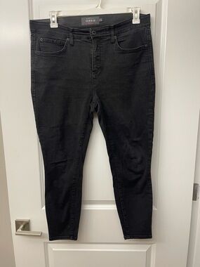 Torrid Black Cropped Skinny Jeans - Sleek Stretch Denim